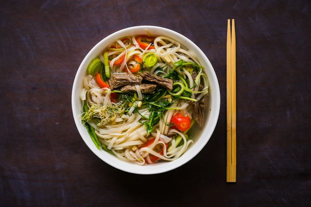 Phở: the morning that comes in a bowl